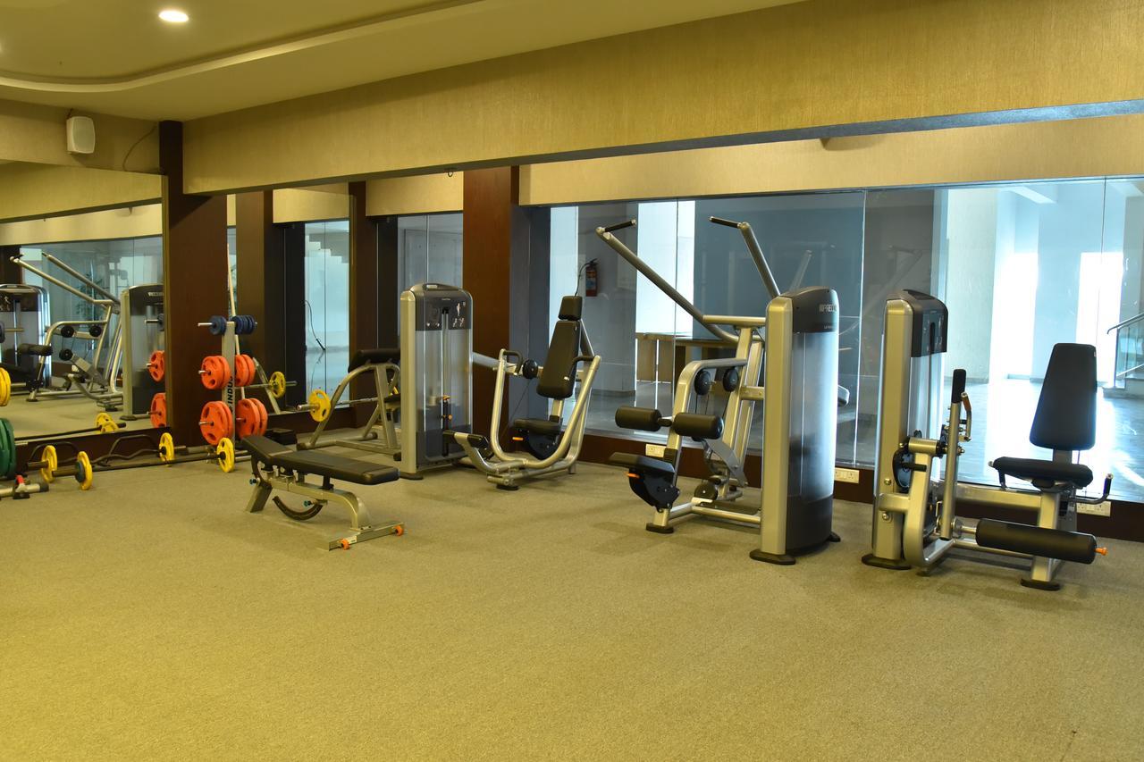 Seasons Rajkot Hotel Екстериор снимка