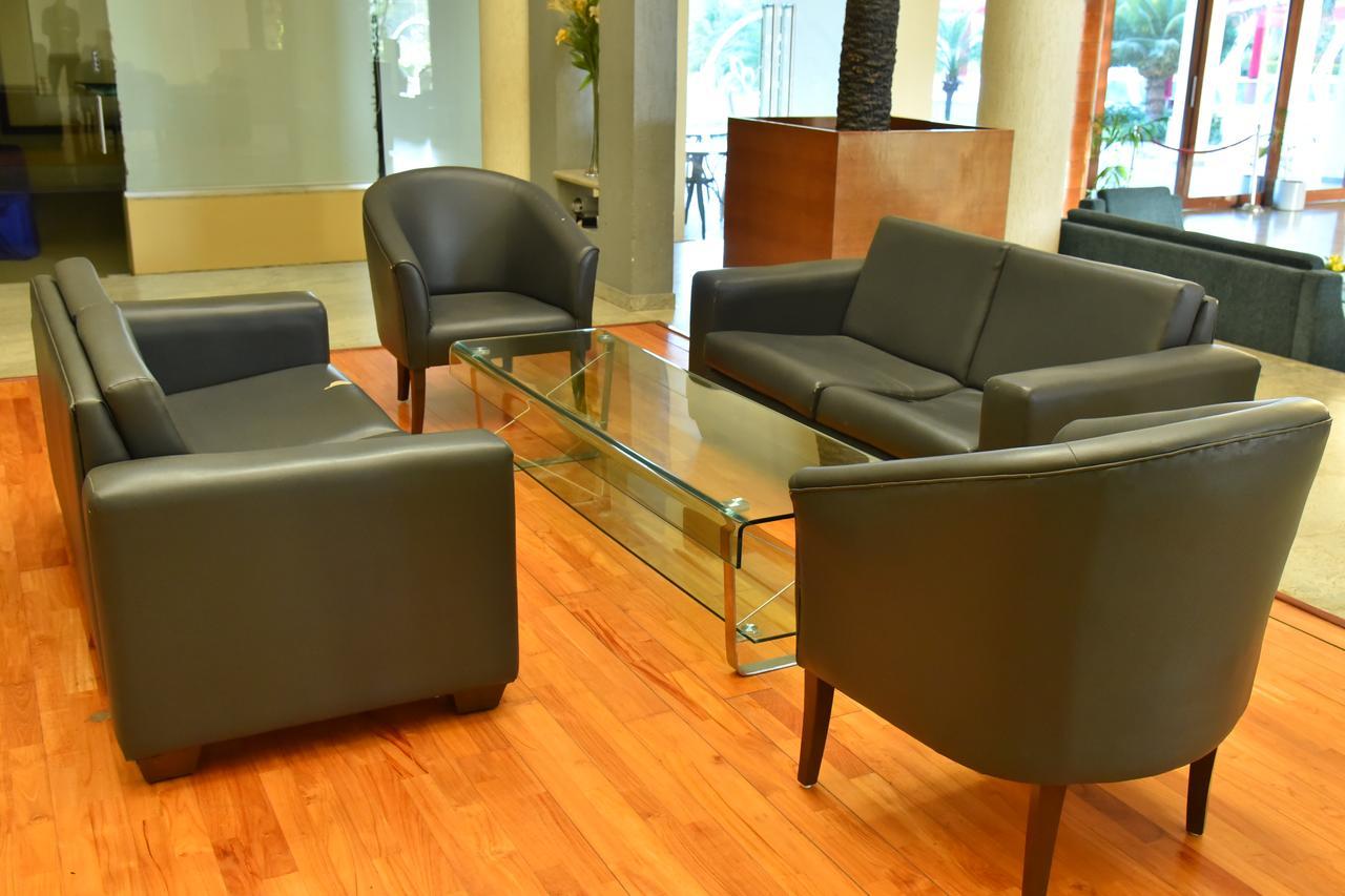 Seasons Rajkot Hotel Екстериор снимка