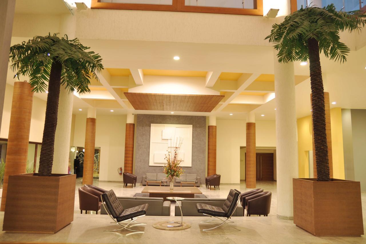 Seasons Rajkot Hotel Екстериор снимка